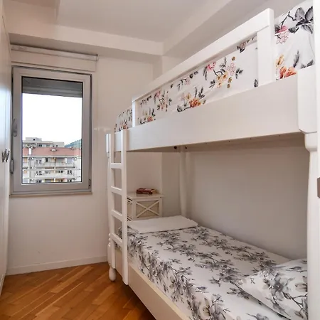 Apartment Moderan Dvosoban Stan